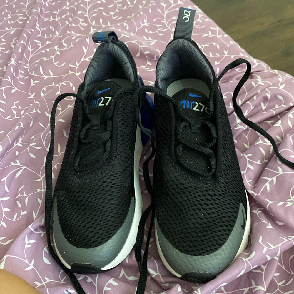 Kids Nike Airmax 270 size 1.0
